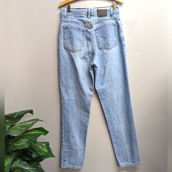Vintage Calvin Klein High Waist Tapered Mom Jeans - Picture 2 of 10